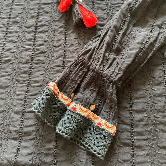 Johnny Was Embroidered Long Sleeve Black Blouse Size XS - Picture 12 of 16